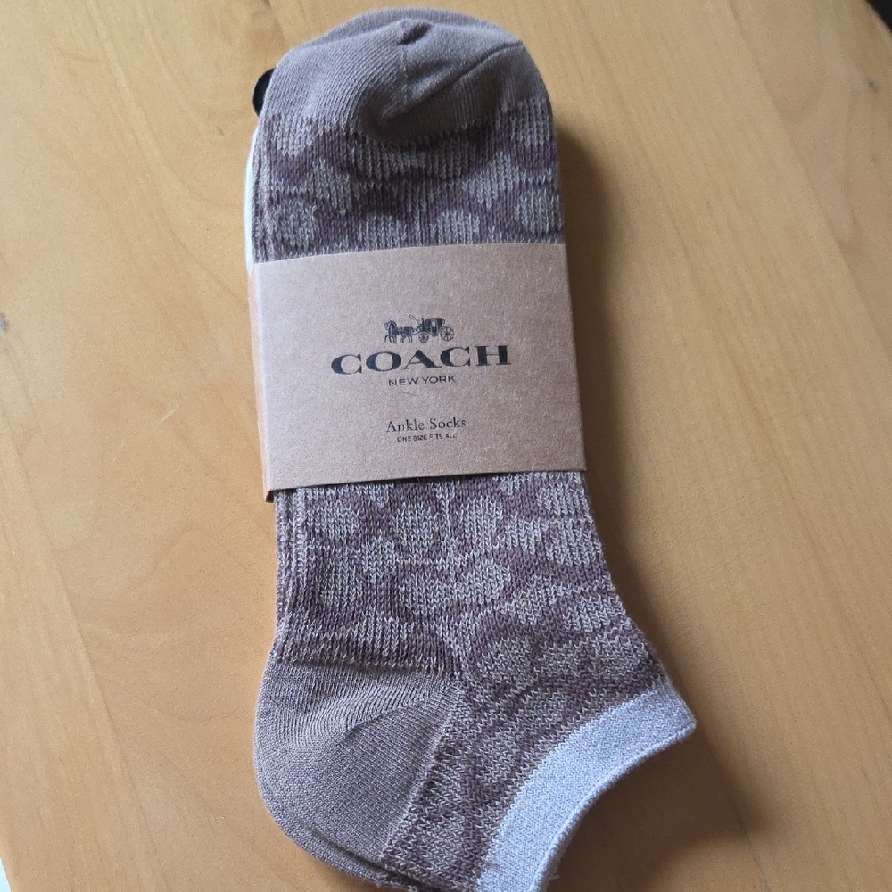Coach Unisex Low Cut Ankle Socks in Brown and Tan Signature Jacquard